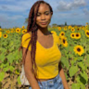 Meet your Posher, Aliza